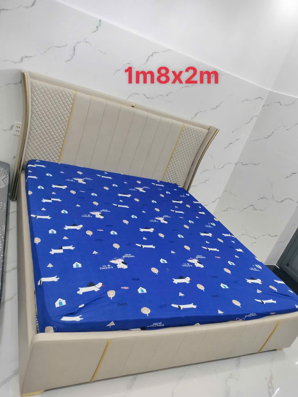 Giường Khung Gỗ MDF Bọc Nệm Cao Cấp 1